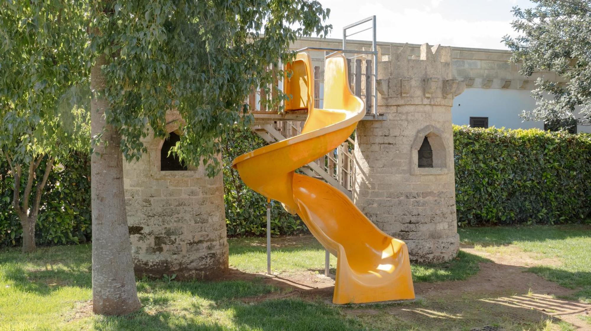 Borgo Specchia Natural Resort Exterior foto